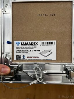 Revizní dvířka TAMADEX 200x200 mm 12,5 GKB US - 3