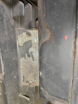 Elektromotor z stali převodem - 3