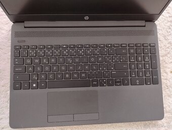 Notebook HP 250 G9 - 3
