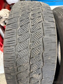 Pneu 235/65 R16C - 3