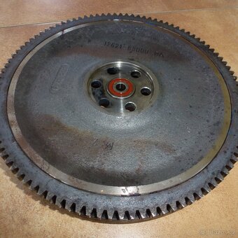 Suzuki Samurai 1,3 setrvačník - 3