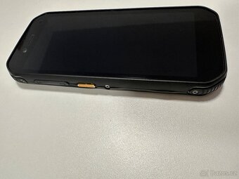Cat S42. Odolný smartphone IP68 - 3
