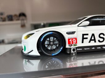 ART CAR John Baldessari BMW M6 GTLM 2016 1:18 - 3