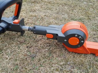 Teleskopické nůžky Gardena THS 400 - 3
