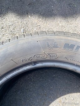 Pneu 205/55 R16 - 3