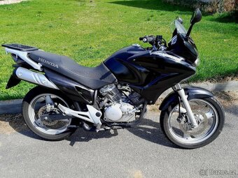 Honda XL 125V Varadero - 3