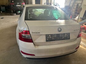 Škoda octavia III 1.6tdi 77kw 2016 najeto 176tkm na ND - 3