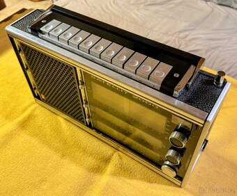GRUNDIG SATELLIT 2000 - 3