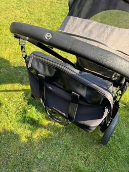 Cybex Priam - Manhattan Grey Plus - 3
