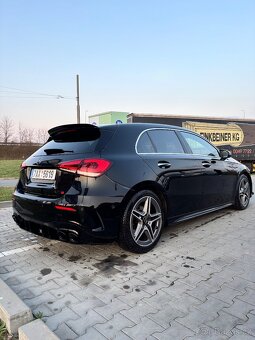 Mercedes-Benz A 220 AMG Line - 3