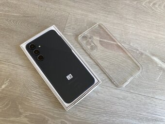 Apple iPhone SE 2020 128GB - TOP STAV - 3