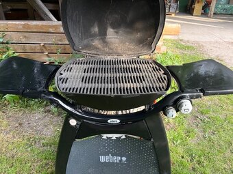 Plynový gril Weber Q 3200 - 3