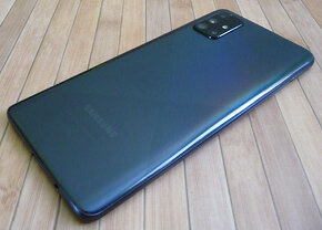 Mobilní telefon Samsung Galaxy A71 DUAL SIM - černý - 3