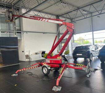 Pronájem přívěsné pracovní plošiny - 3