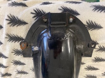Prodam originalni zadni blatnik Jawa Californian - 3