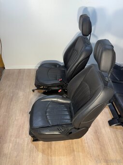 /// Sedačky Mercedes Benz W211 Combi 2007 /// - 3