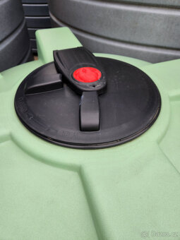 Nádrž na dešťovou vodu 2000 litrů SWIMER – zelená, bílá - 3