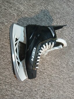 Pánské brusle CCM - vel. 45,5 - 3