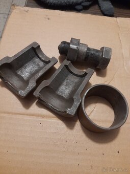 TRABANT TOVÁRNÍ STAHOVÁK NÁBOJŮ KOL. - 3