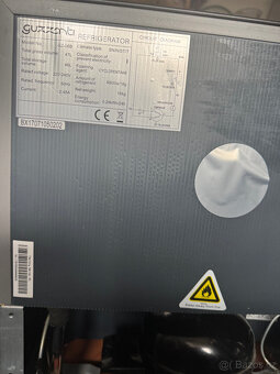 Minilednice Guzzanti GZ 06B černá - 3