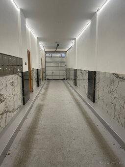 Parkovací stání - 3