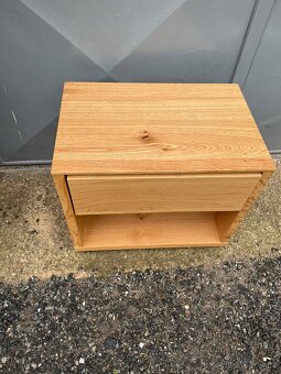 Noční stolek Kave Home - 3