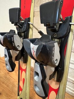 Prodám použité dětské lyže 130cm - 500,-Kč - 3