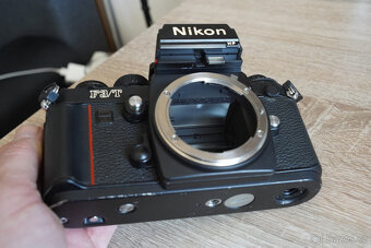 Nikon F3/T (titan), kinofilmový fotoaparát - 3