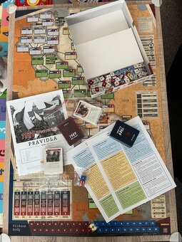 1989 Úsvit svobody (strategická desková hra) - 3