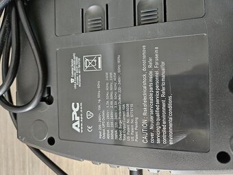 Nový záložní zdroj APC Back-UPS ES 400 - 3