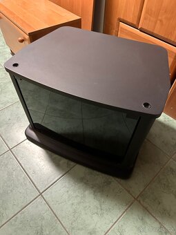 Televizní stolek - 3