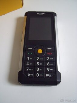 Mobil CAT B100+ balení - 3