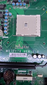 MSI MS-7778 VER: 1.0 AMD FM2 - 3