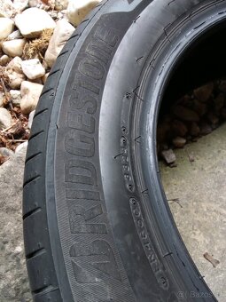 Bridgestone 215/60/R17 letní - 3
