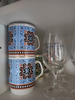 Prodám z pozůstalosti retro vázy, hrnky.... - 3