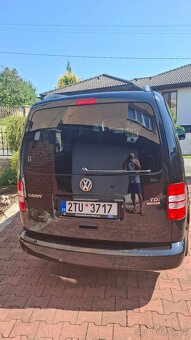 VW Caddy 1,6 TDi Maxi-7 míst-klima - 3