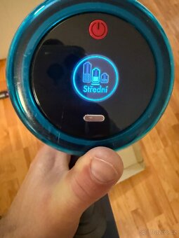 Tyčový vysavač Dyson Gen5detect v záruce - 3