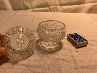 Křišťálová cukřenka s víčkem - 3