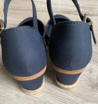 NOVÉ boty na klínku - 3