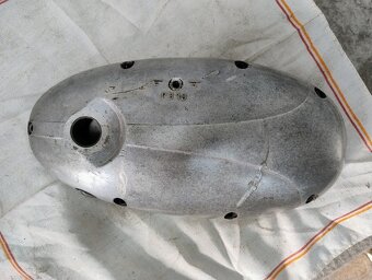 VÍKO MOTORU JAWA 175 - 3