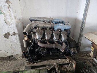Motor Tatra 148 - 3