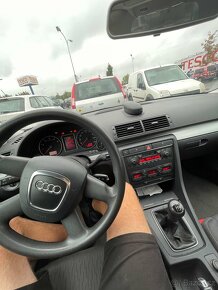 Audi A4 b7 1.6 75kw - 3