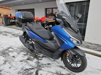 Honda Forza 125 Smart Box-modrá - 3