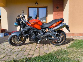 Triumph Street Triple R - 3