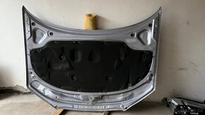 Audi A3 8Р.Kapota.Náhradní Díly. - 3