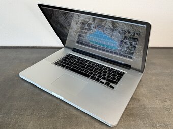 MacBook Pro 17'' 2009 / C2D / 8GB / 128GB SSD / 500GB HDD - 3