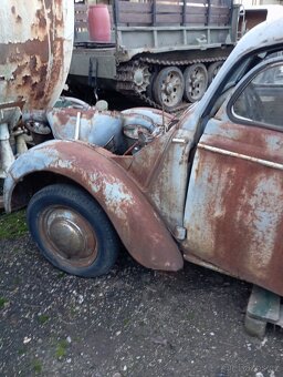Moskvič 401 - 3