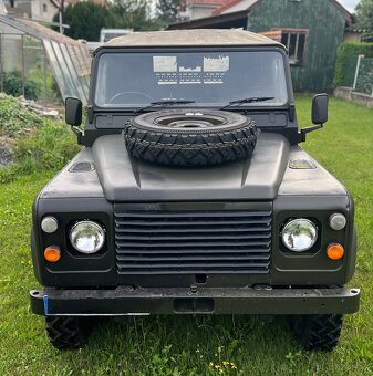 Land Rover Defender 90 - 3
