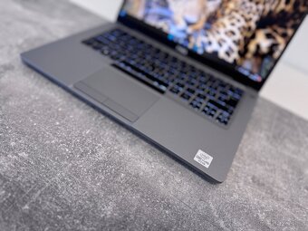 Dell Latitude 5411 - Intel Core i7-10850H / 512GB SSD / 16GB - 3