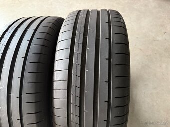 prodám letní pneumatiky 235/50/18 Dunlop dva kusy - 3
